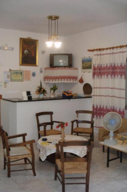 Villa Maria Apartments Kokkini Hani Eksteriør bilde